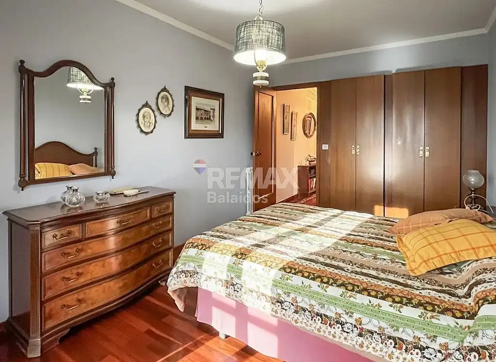 Habitación de Piso en venta en Vigo  con Calefacción, Parquet y Terraza