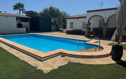 Swimming pool of Country house for sale in Morón de la Frontera  with Air Conditioner, Private garden and Swimming Pool