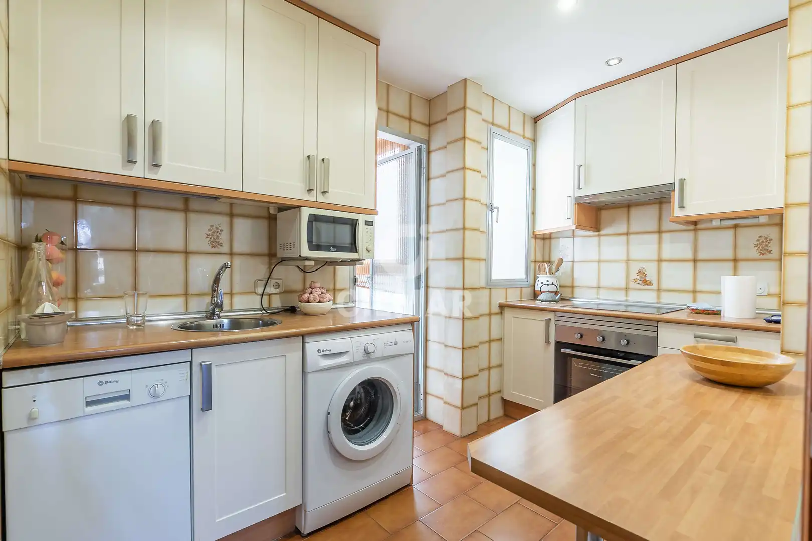 Cocina de Piso en venta en Madrid con Calefacción y Balcón