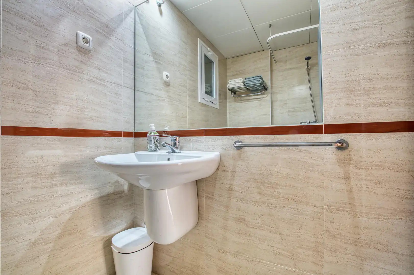 Baño de Apartamento en venta en Rincón de la Victoria