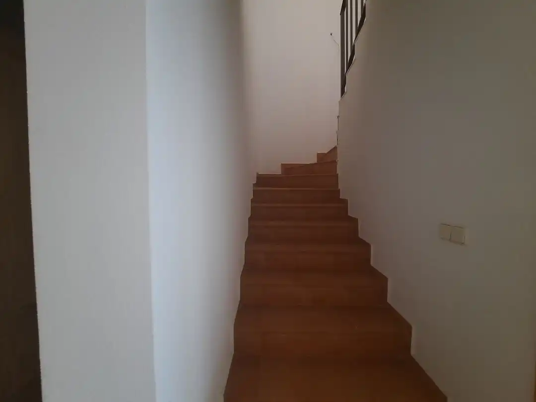 Casa adosada en venda en Escalona amb Calefacció i Alarma