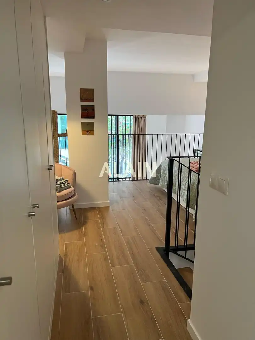 Habitación de Loft en venta en Valencia con Aire acondicionado, Parquet y Amueblado
