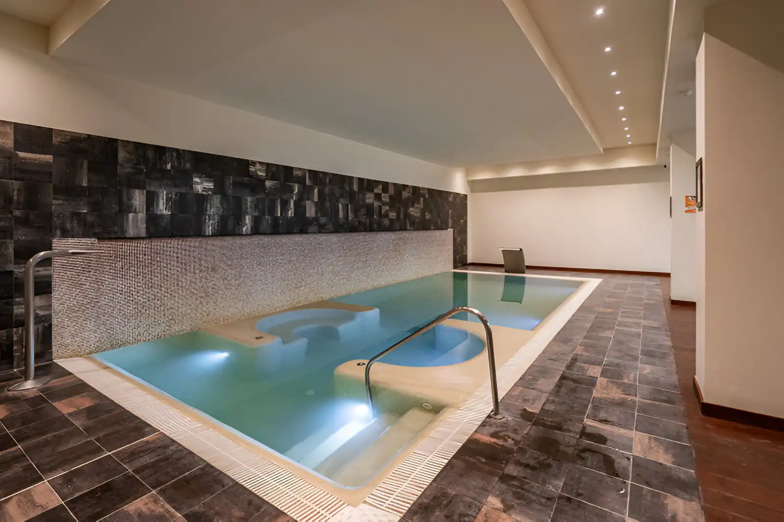 Apartament amb piscina en venda a Estepona Pueblo, imagen 16
