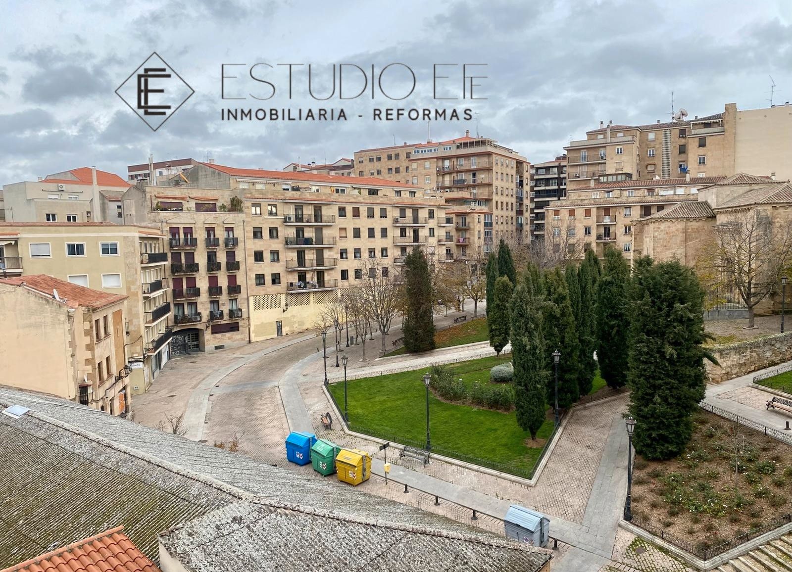 Exterior view of Apartment for sale in Salamanca Capital  with Heating, Parquet flooring and Furnished