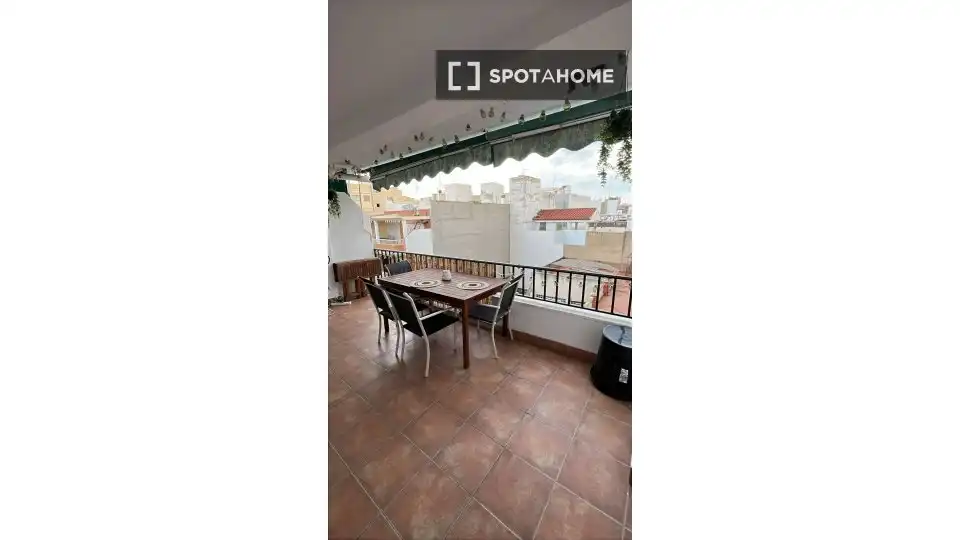 Vista exterior de Piso de alquiler en Sagunto / Sagunt con Aire acondicionado, Calefacción y Amueblado