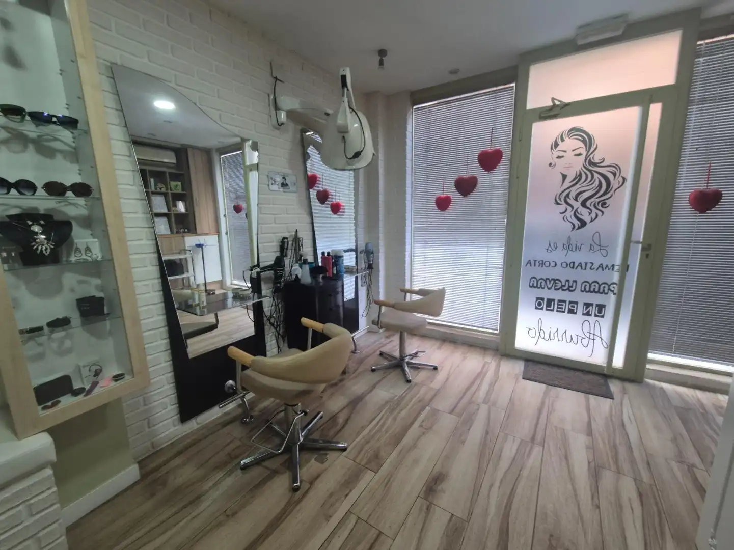 Business premises for sale in Calle Cisneros 20, imagen 2