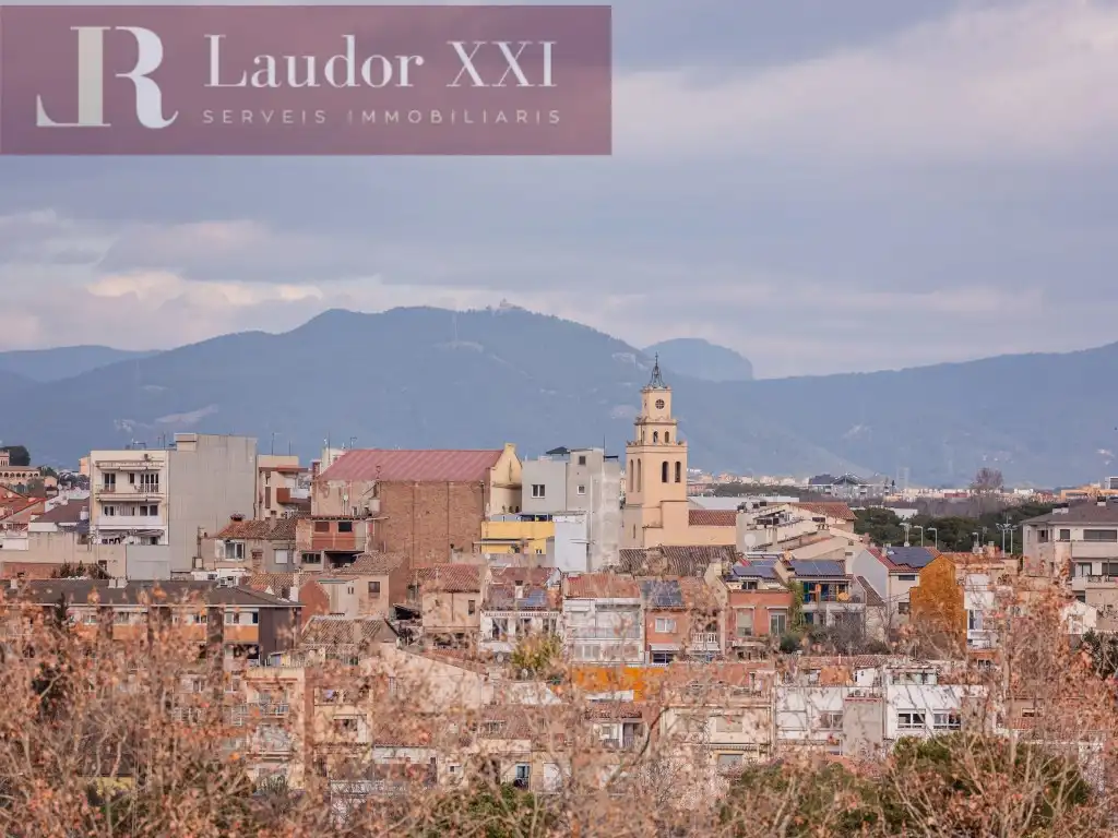 Vista exterior de Casa adosada en venta en Sant Quirze del Vallès
