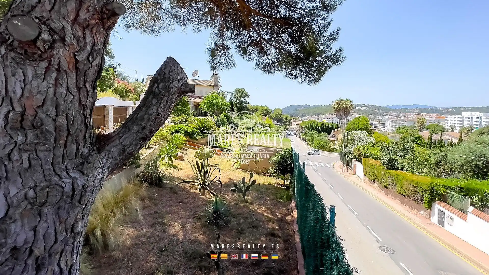 Außenansicht von Haus oder Chalet zum Verkauf in Lloret de Mar mit Klimaanlage, Heizung und Privatgarten