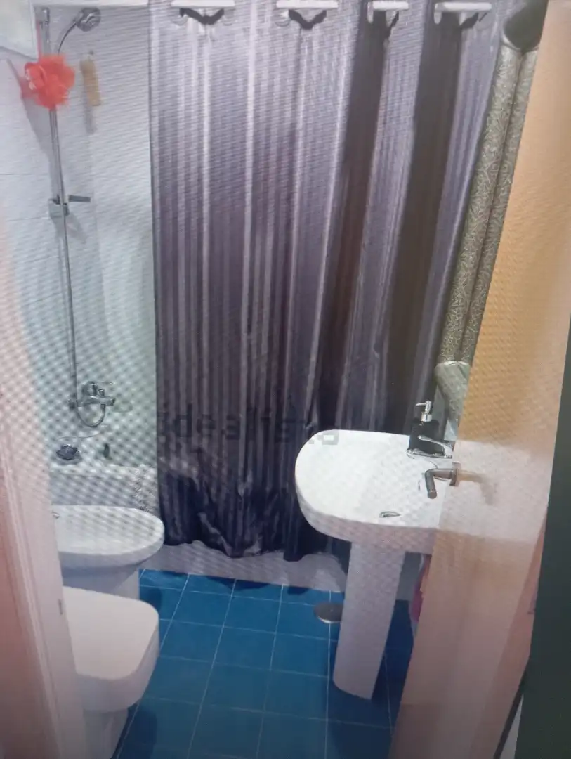 Badezimmer von Wohnung zur Miete in Sevilla mit Klimaanlage, Heizung und Möbliert