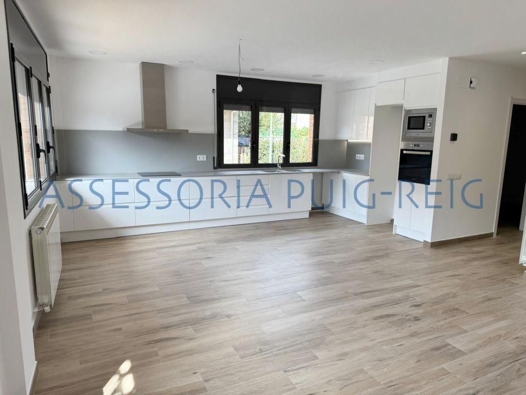 Flat for sale in Avià