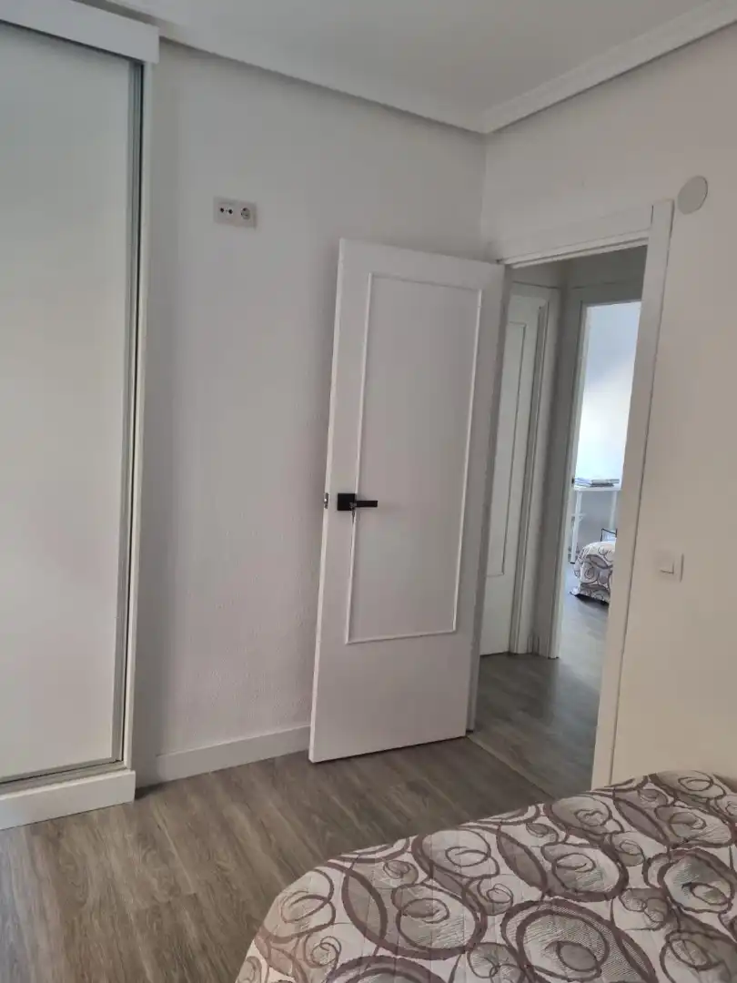 Schlafzimmer von Wohnung zur untervermieten in Ávila mit Heizung, Parkett und Terrasse