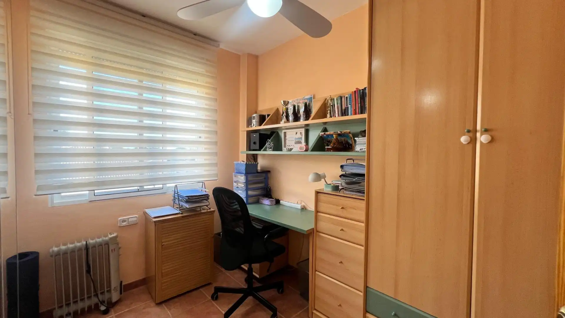 Dormitori de Casa o xalet en venda en Castellón de la Plana / Castelló de la Plana amb Aire condicionat, Jardí privat i Terrassa