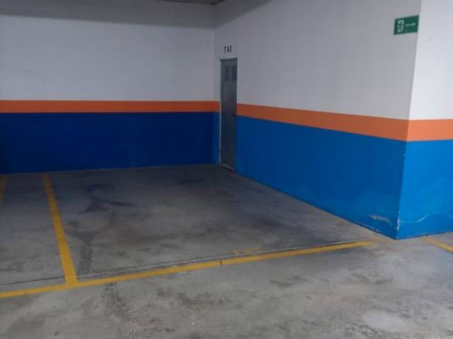 Garaje en Alquiler en Calle Francisco Rabal, 33 en Nueva Almería - Cortijo Grande - Vega de Acá