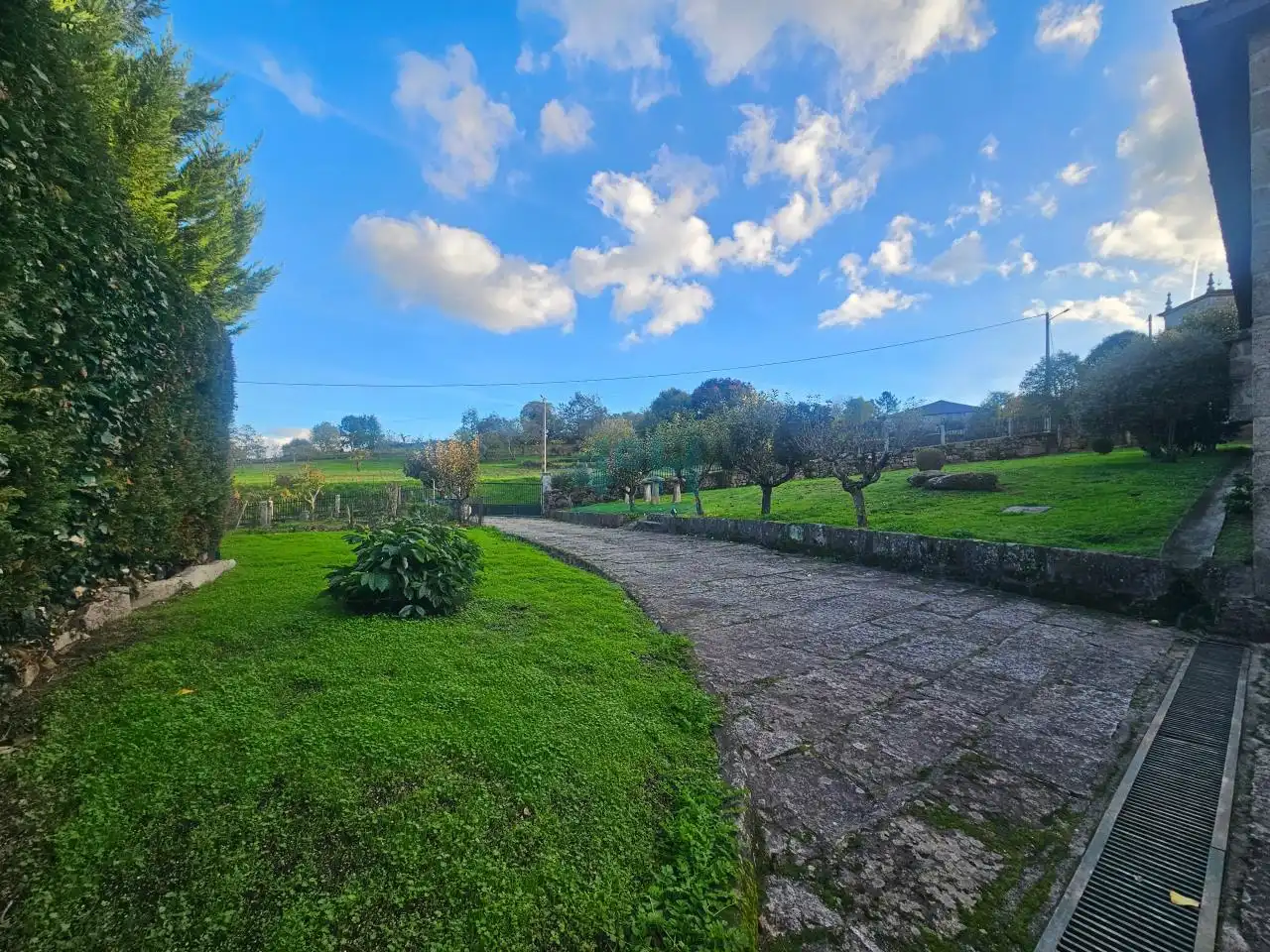Country house with garden for sale in San Cibrao das Viñas, imagen 11