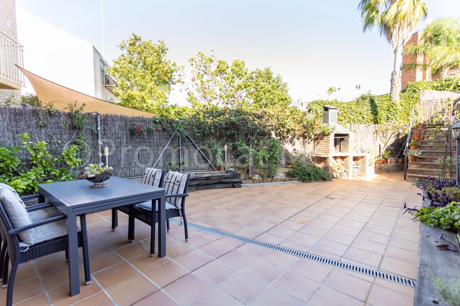 Terrace of Single-family semi-detached for sale in Molins de Rei  with Air Conditioner, Heating and Private garden