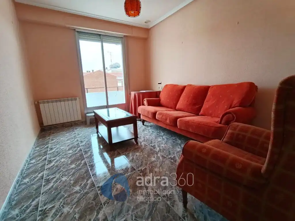 Sala de estar de Piso de alquiler en  Logroño con Calefacción y Terraza