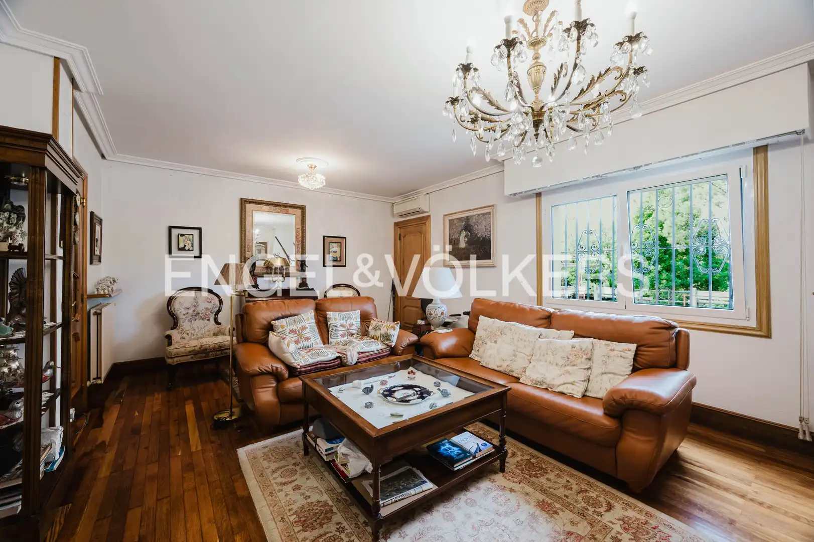 Living room of Houses for sale in Donostia - San Sebastián   with Air Conditioner, Heating and Private garden