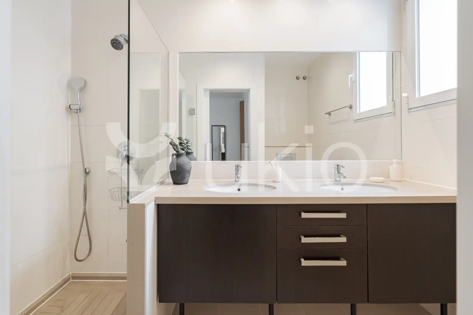 Baño de Apartamento de alquiler en Madrid con Aire acondicionado, Calefacción y Amueblado