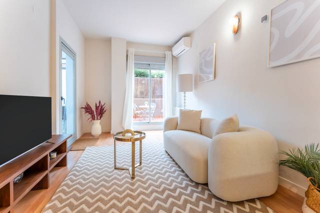 Planta baja en Alquiler en Calle del Pintor Ignacio de Zuloaga, 16 en Sanchinarro