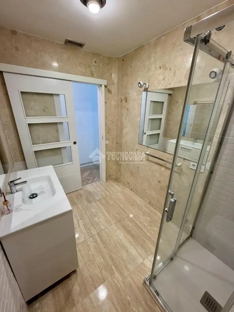 Baño de Piso de alquiler en Madrid