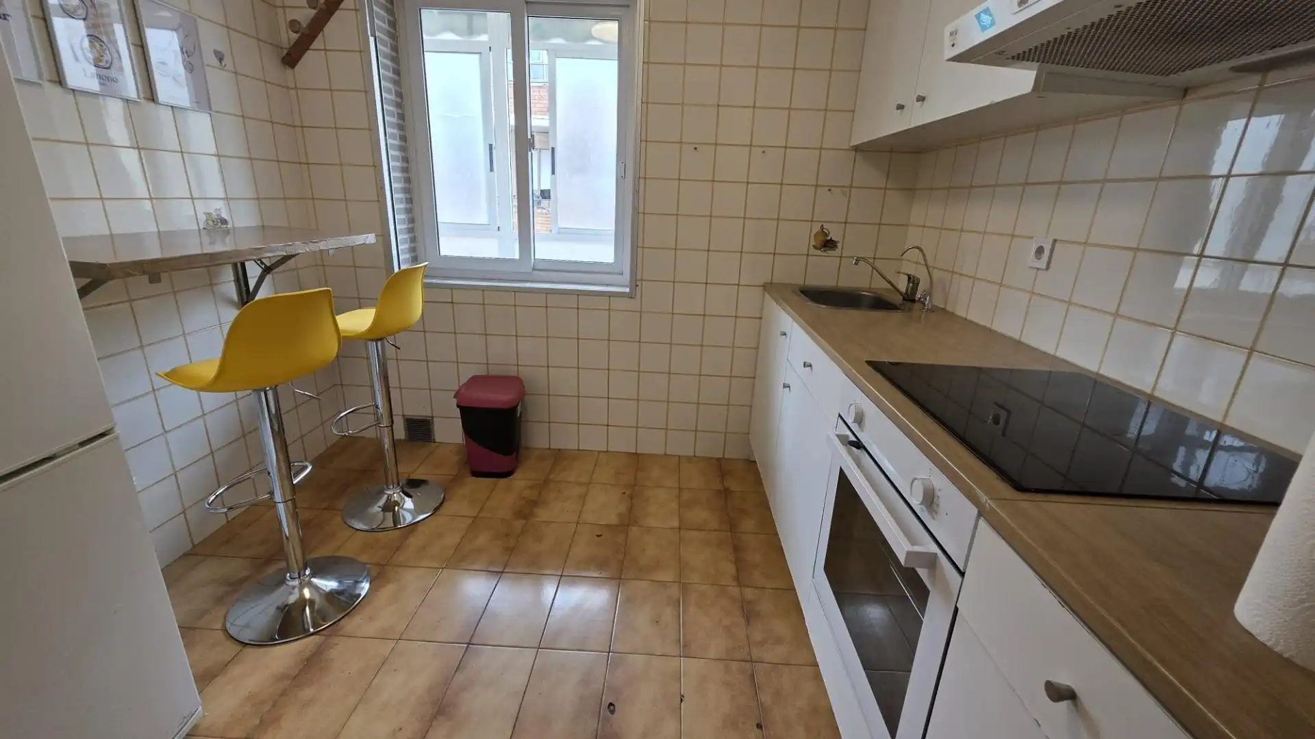 Cocina de Apartamento de alquiler en Alicante / Alacant con Aire acondicionado, Amueblado y Balcón