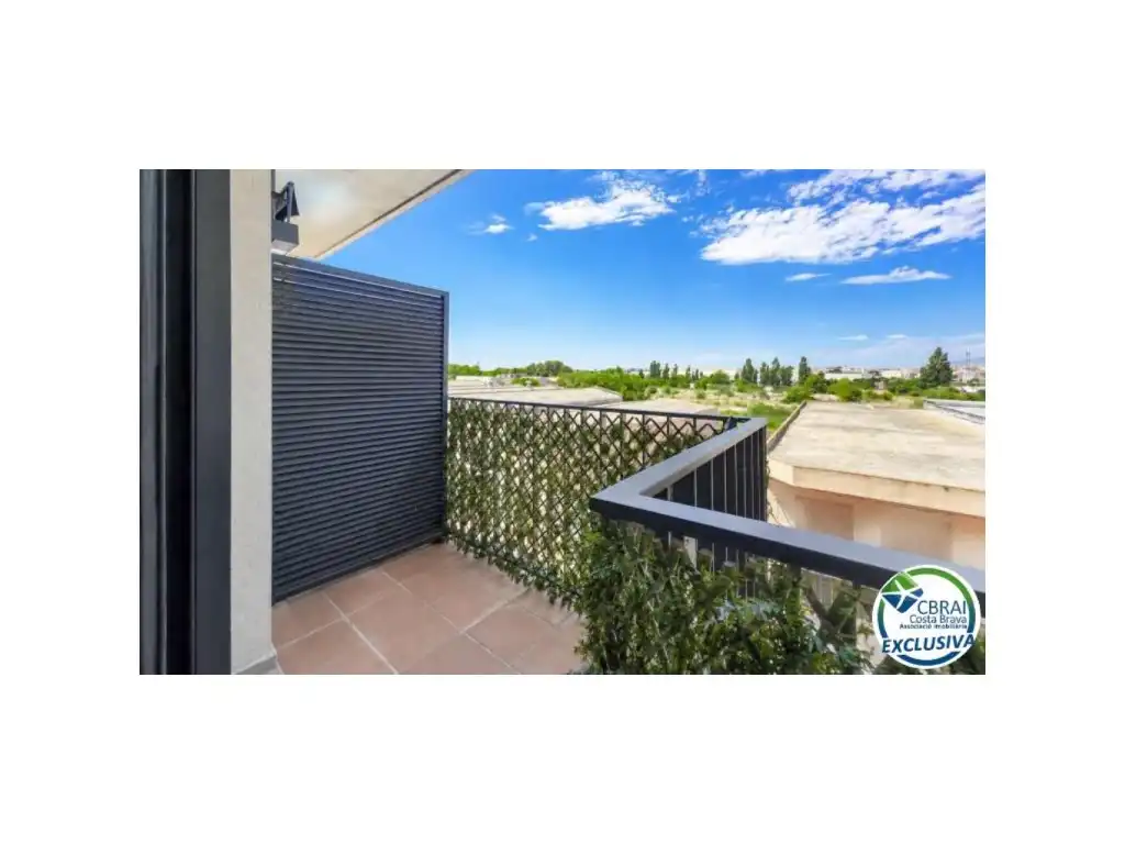 Balcony of Duplexes for sale in Figueres  with Air Conditioner and Furnished