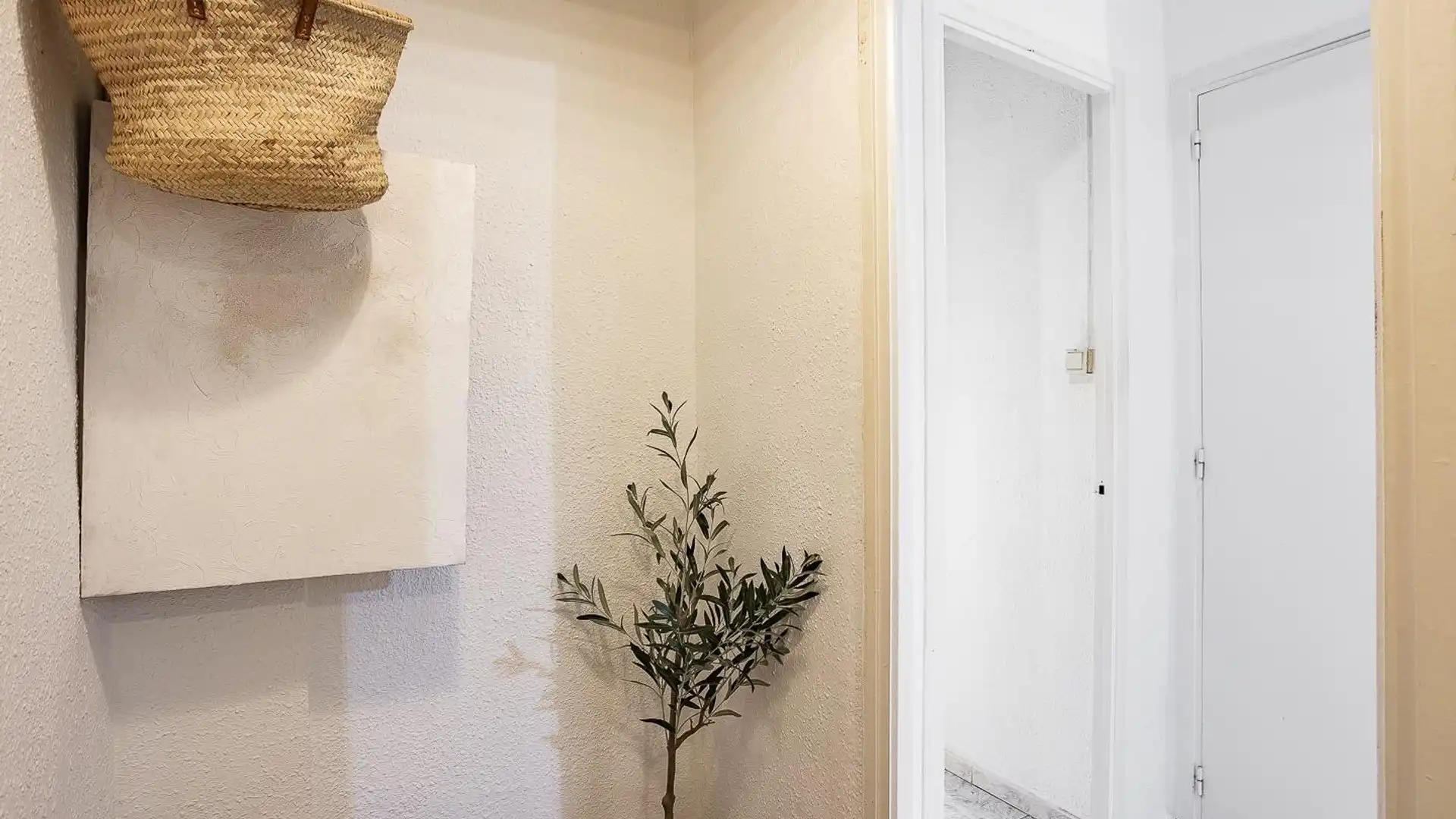 Flat for sale in  Barcelona Capital  with Balcony