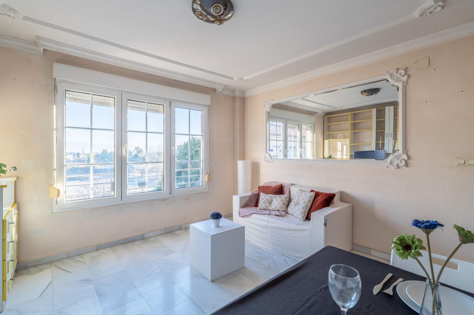 Living room of Apartment for sale in Las Gabias