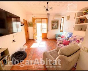 Living room of House or chalet for sale in Mislata  with Air Conditioner, Heating and Terrace