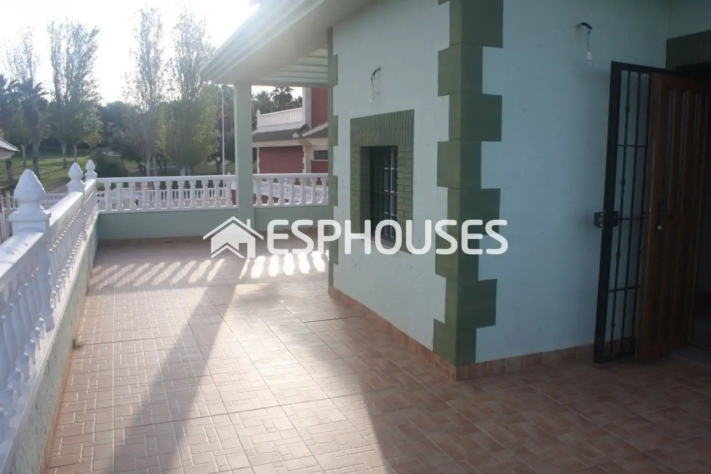 Chalet con terraza en venta en Los Balcones - Los Altos, imagen 3