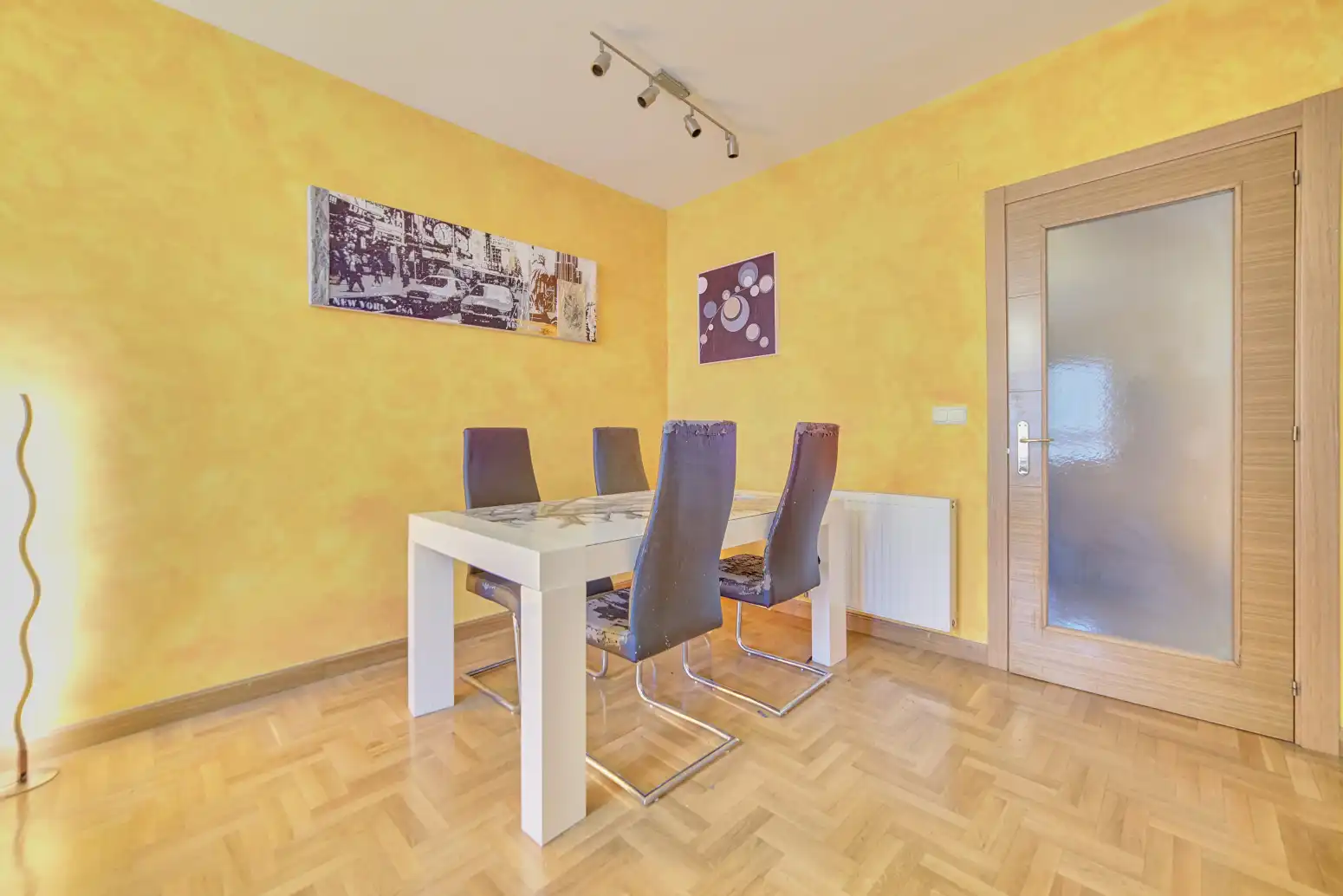 Comedor de Casa adosada en venta en Olite / Erriberri con Calefacción, Jardín privado y Parquet