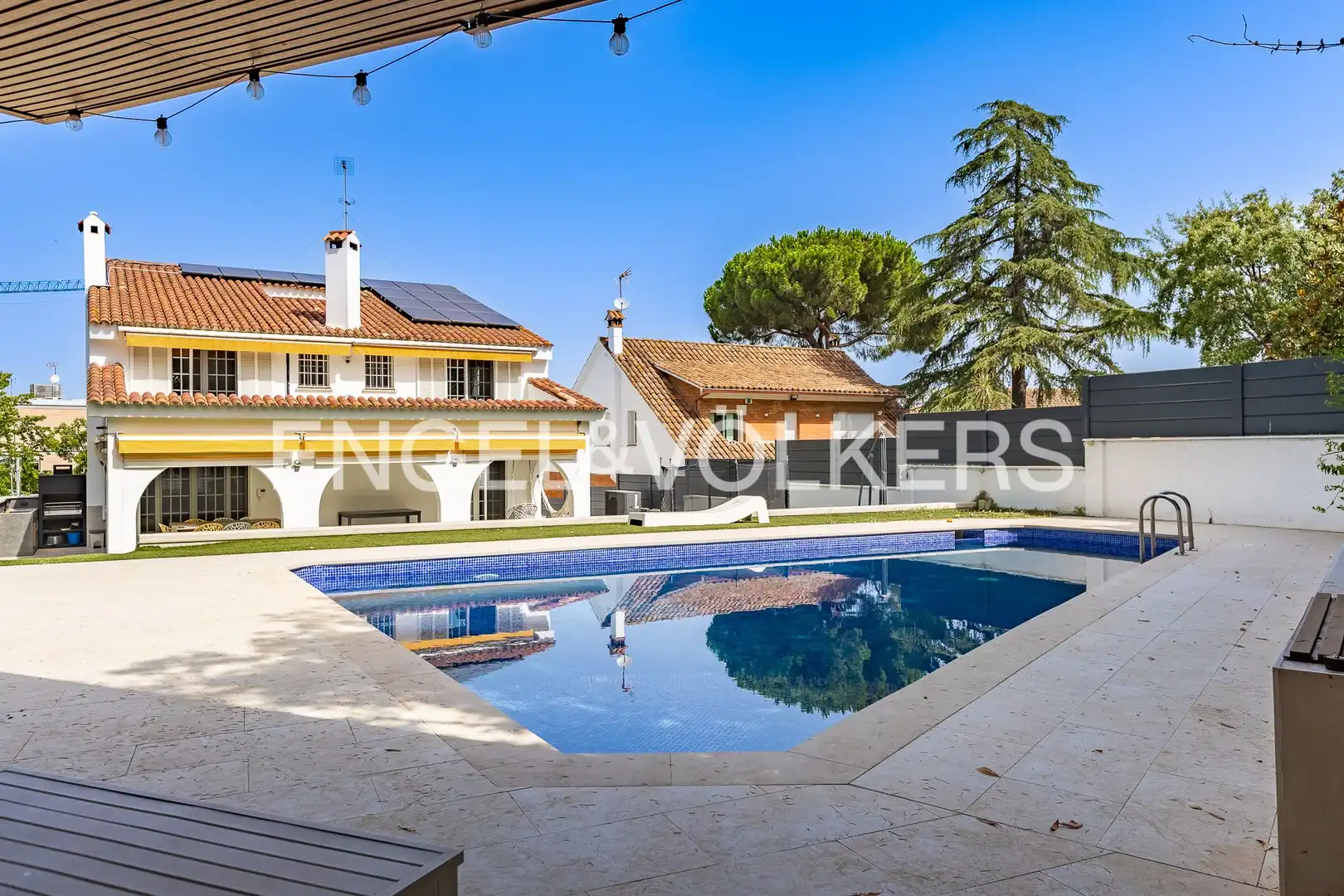 Piscina de Casa o xalet de lloguer en Sant Cugat del Vallès amb Aire condicionat, Calefacció i Jardí privat
