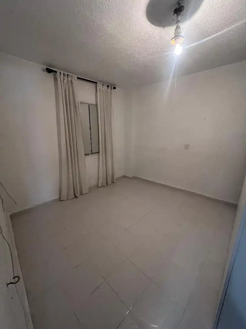 Habitación de Apartamento en venta en Benidorm con Terraza y Amueblado