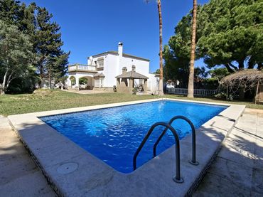 Chalet con balcón en venta en Camino Isla Paraíso 35