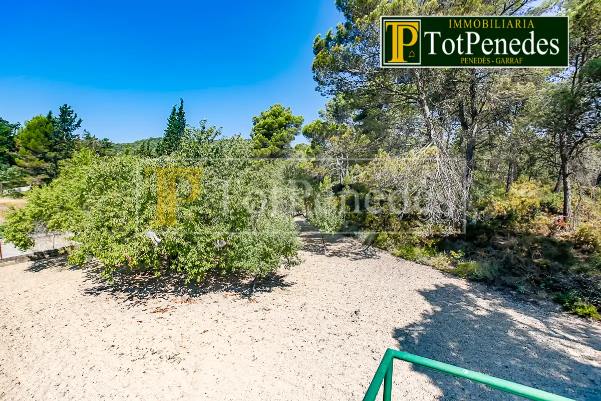 Haus oder Chalet zum Verkauf in Querol mit Privatgarten, Schwimmbad und Möbliert