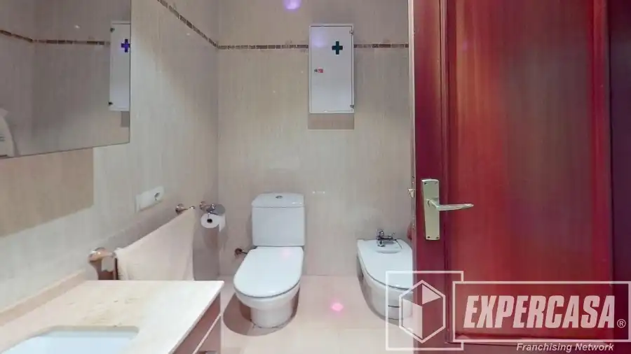 Flat with lift for sale in El Pla del Real, imagen 2