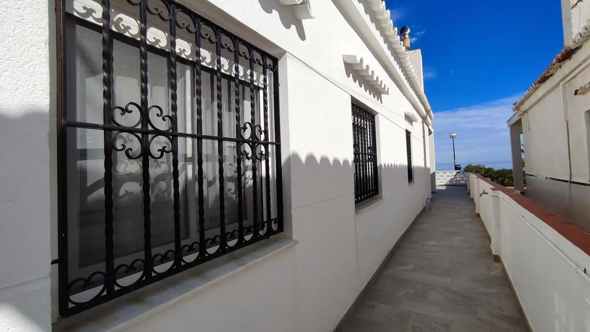Exterior view of Houses for sale in Miramar  with Air Conditioner and Terrace