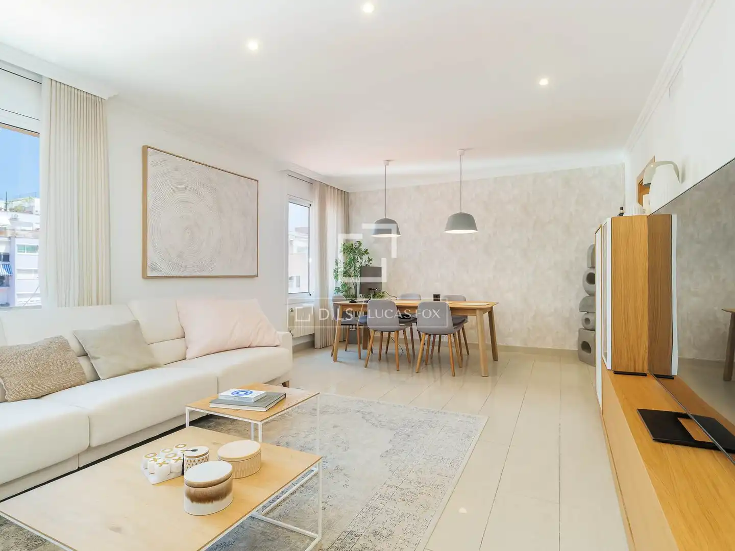 Flat with lift for sale in Eixample