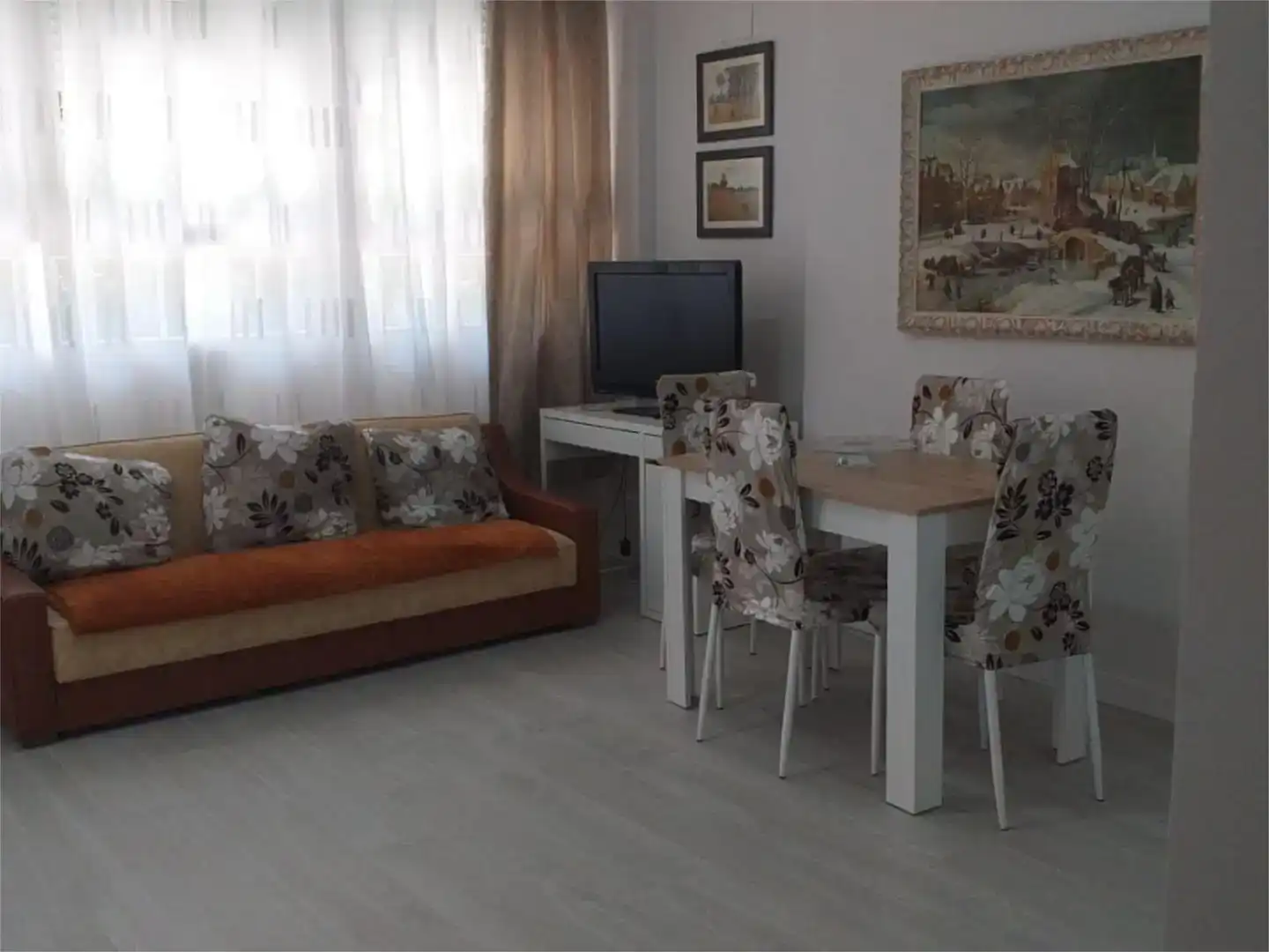 Wohnzimmer von Erdgeschoss zur untervermieten in Madrid mit Klimaanlage und Möbliert