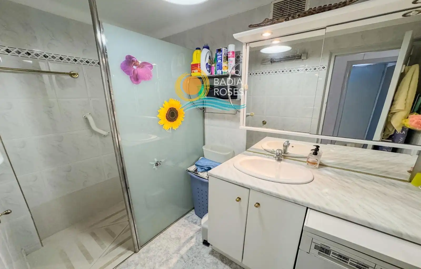 Baño de Piso en venta en Roses con Aire acondicionado, Calefacción y Terraza