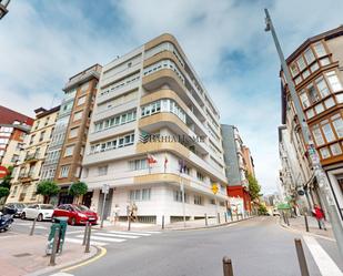 Vista exterior de Pis de lloguer en Santander amb Terrassa i Balcó