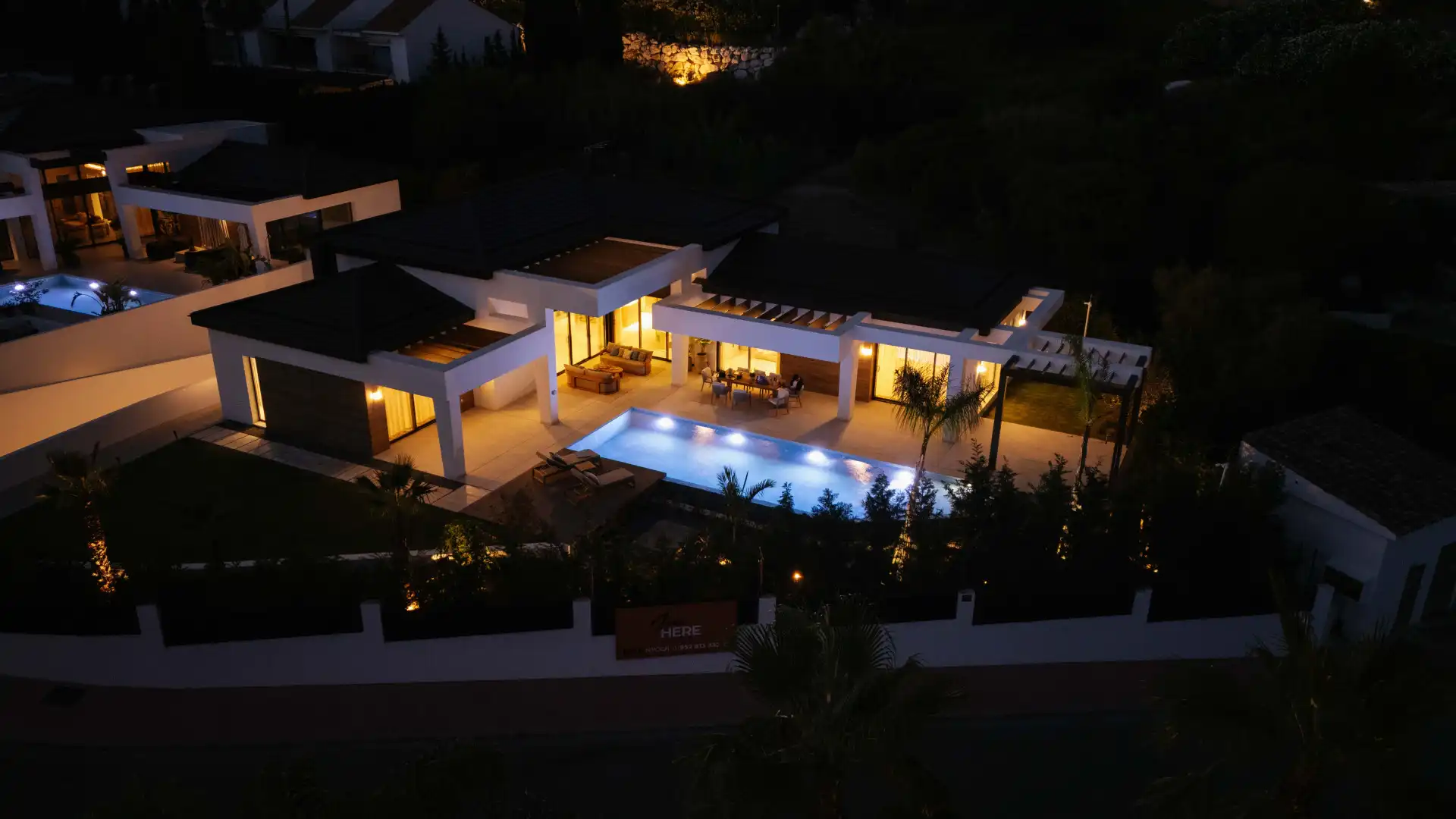 Vista exterior de Casa o chalet en venta en Marbella con Aire acondicionado, Jardín privado y Terraza