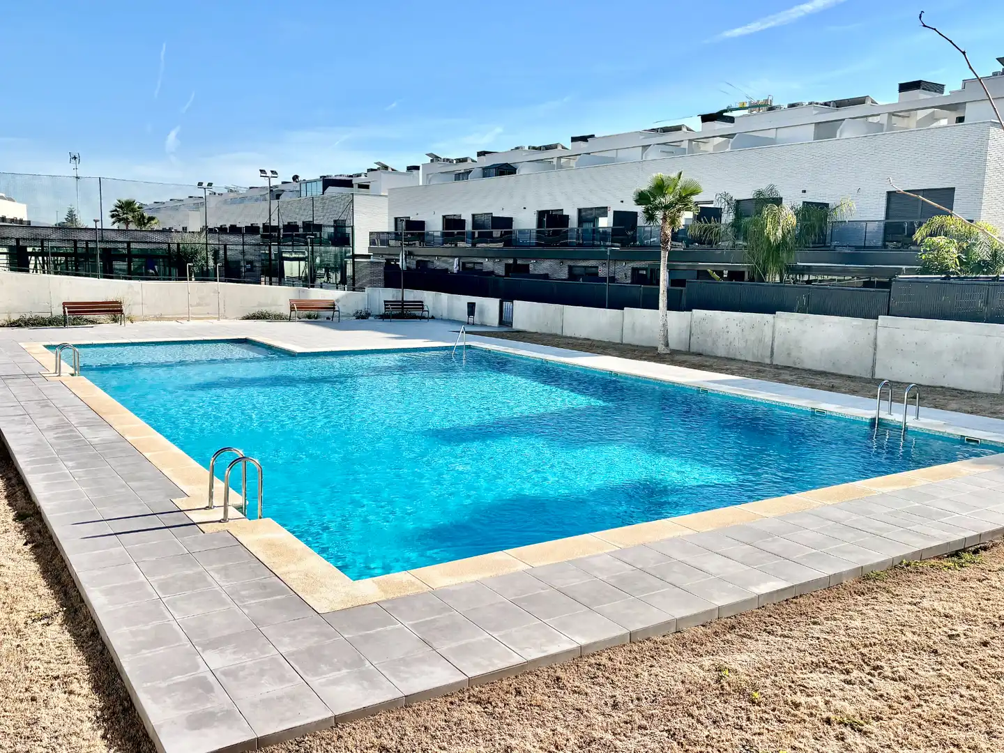 Piscina de Casa adosada en venda en Mutxamel amb Aire condicionat, Calefacció i Jardí privat