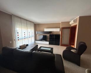 Living room of Flat to rent in Sabadell  with Air Conditioner, Heating and Furnished