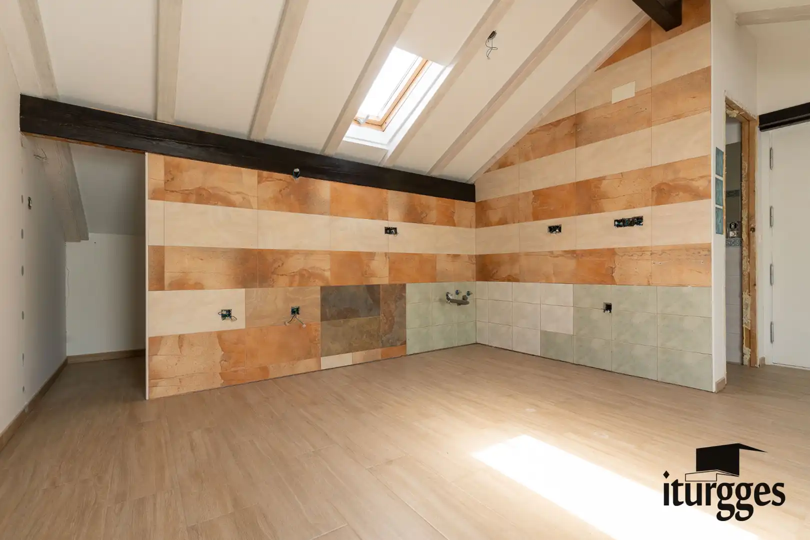 Casa adosada en venta en Gernika-Lumo con Jardín privado, Amueblado y Horno