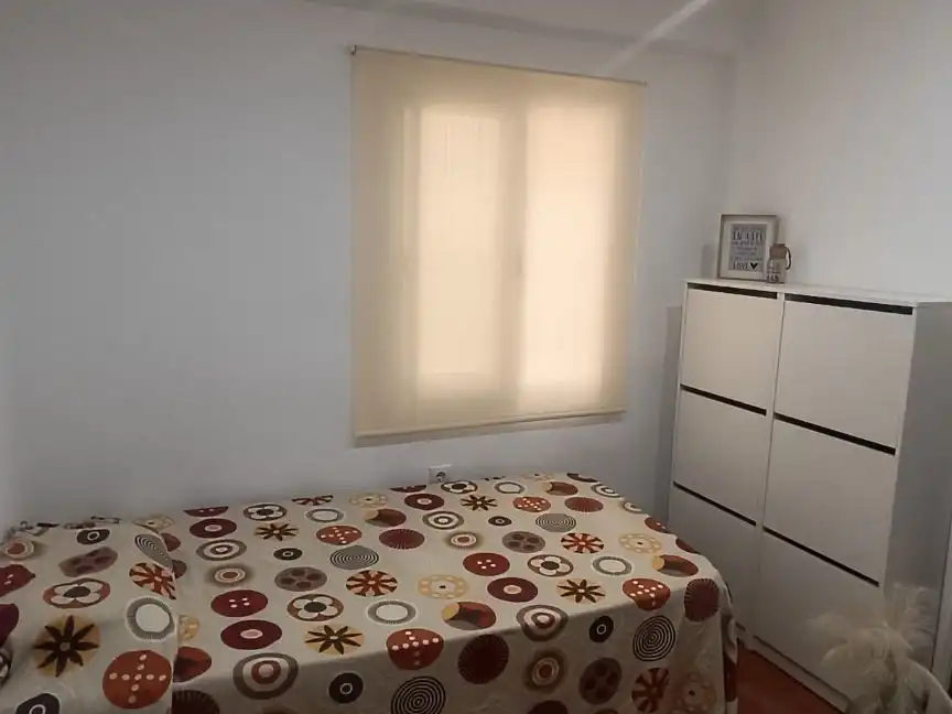 Habitación de Piso en venta en Almería con Parquet, Amueblado y Lavadora