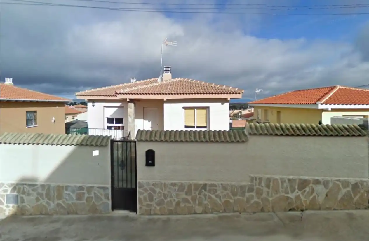 Adossat en venda a Méntrida