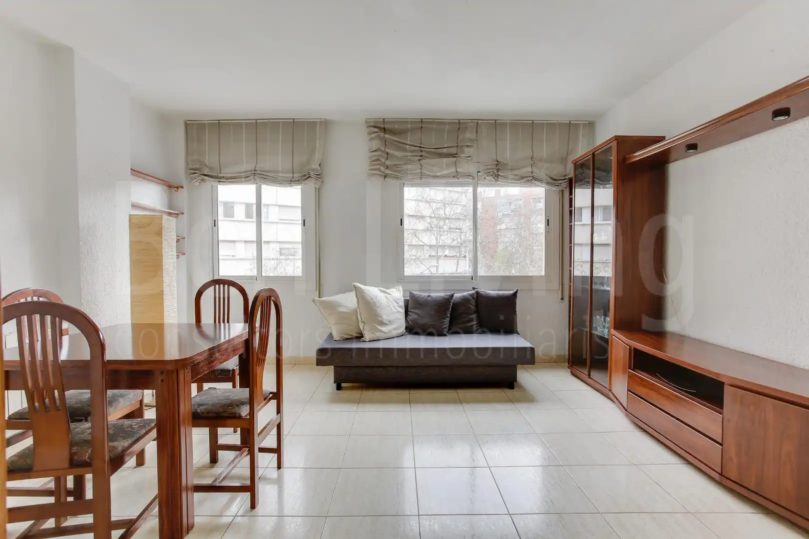 Living room of Flat for sale in  Barcelona Capital  with Air Conditioner