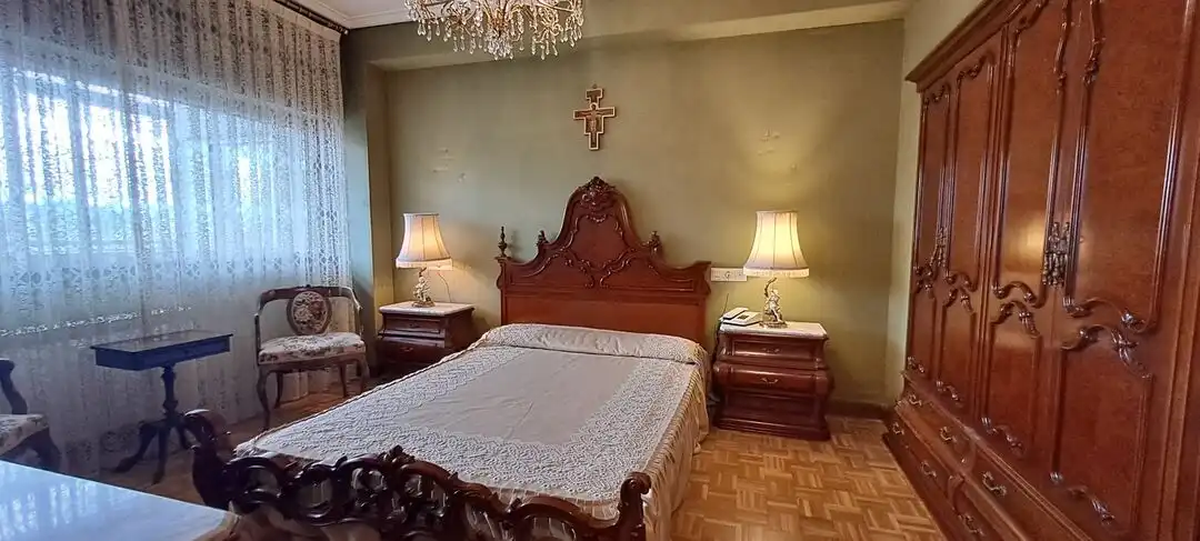 Schlafzimmer von Wohnung zum Verkauf in Vitoria - Gasteiz mit Heizung und Abstellraum