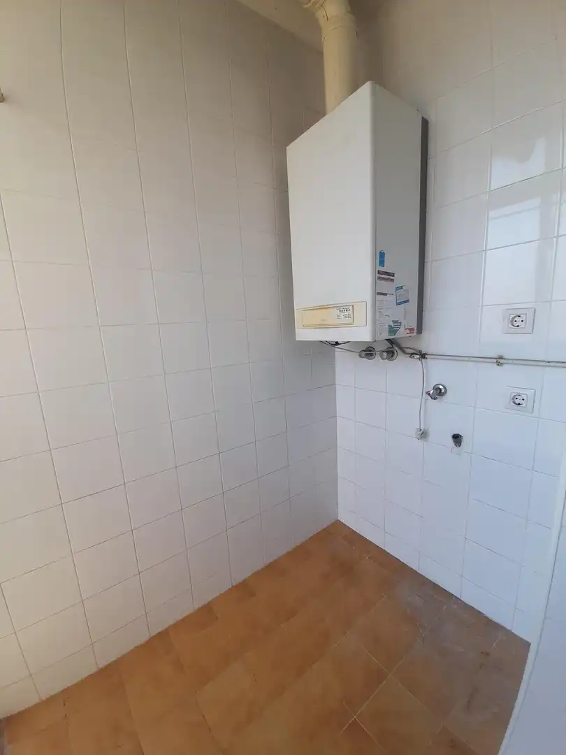 Bathroom of Flat for rent in Premià de Mar  with Air Conditioner, Heating and Balcony